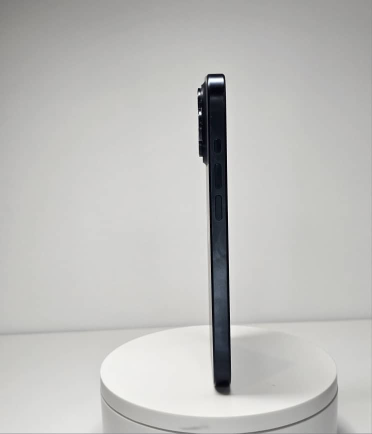 * Apple iPhone 15 Pro 256GB Blue – Unlocked