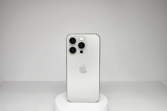 Apple iPhone 15 Pro 256GB Natural Titanium – Unlocked*